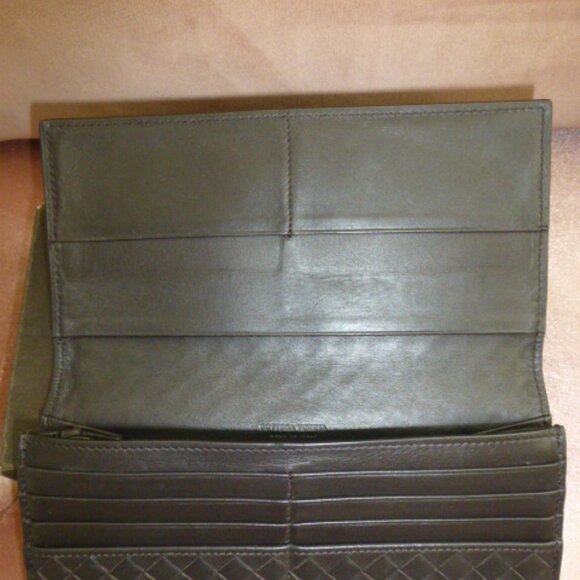Bottega Veneta Brown Leather Bi-Fold Wallet Intrecciato Woven Design with Box - Picture 7 of 15